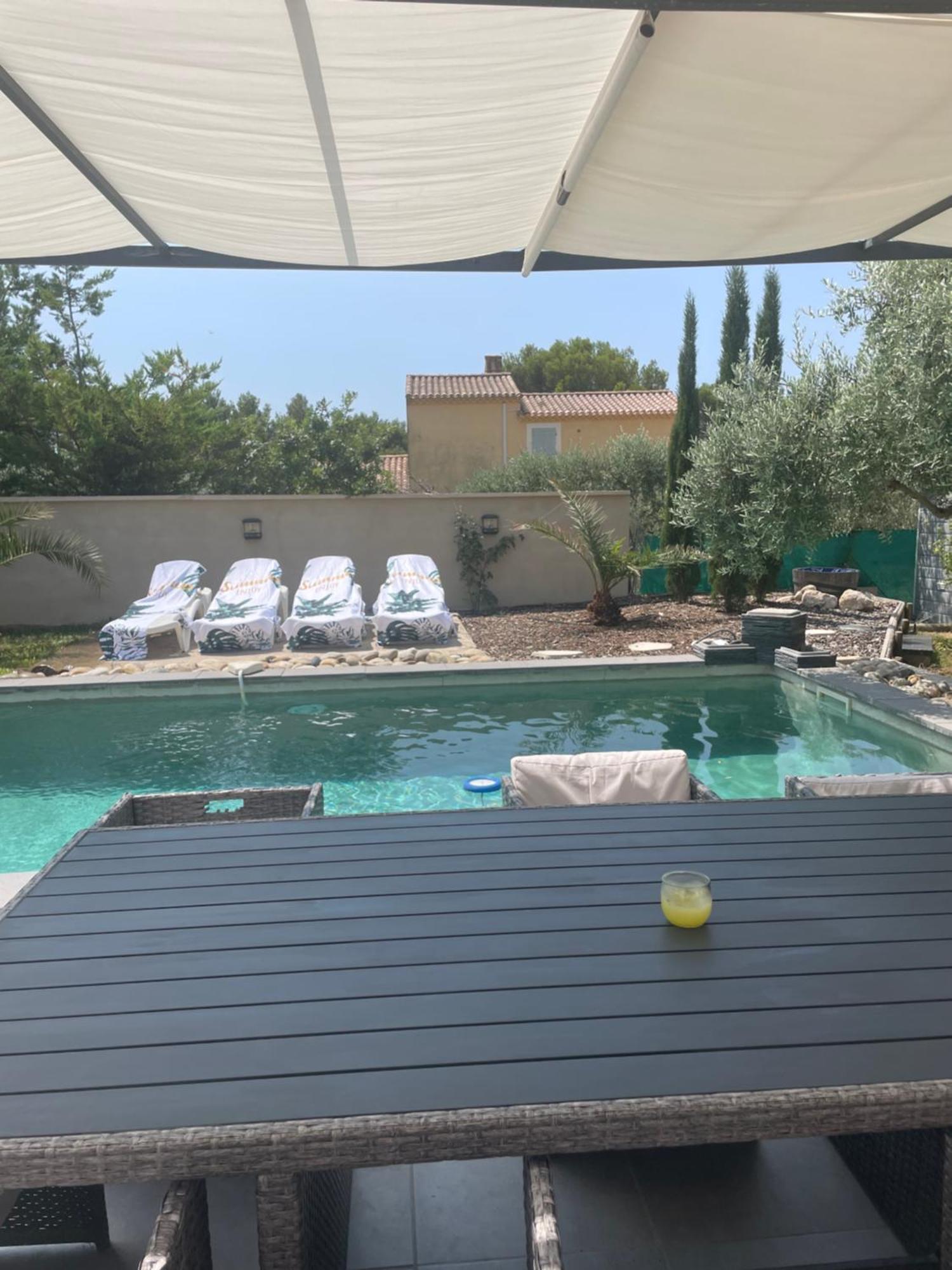Villa Le Luberon Merindol Bagian luar foto